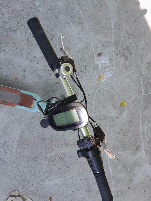 Електросамокат з колесами 12" NITO n1e