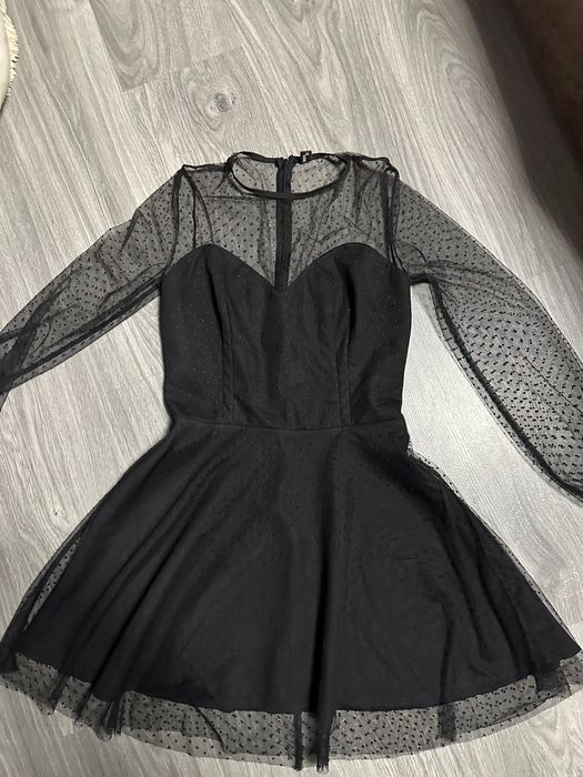 Чорна святкова сукня