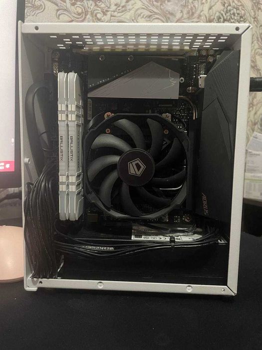 Ігровий mini-ITX ПК | R5 5600 / RAM 16Gb / RTX 3060 12Gb / 512 SSD