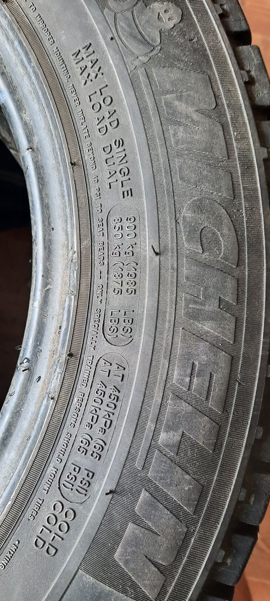 Opona pojedyncza letnia MICHELIN 195/70R15C