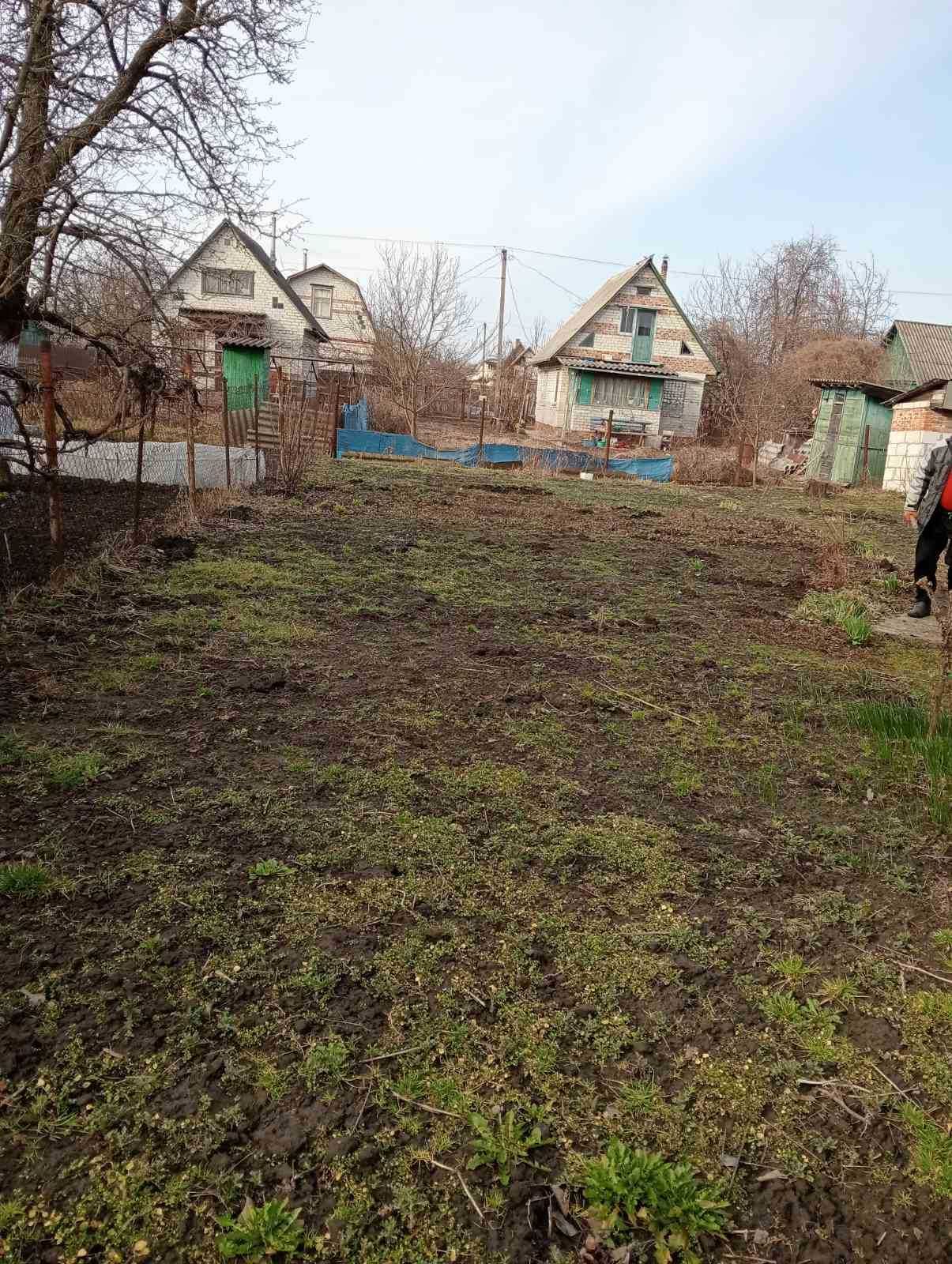 Продам дачу в с. Киїнка