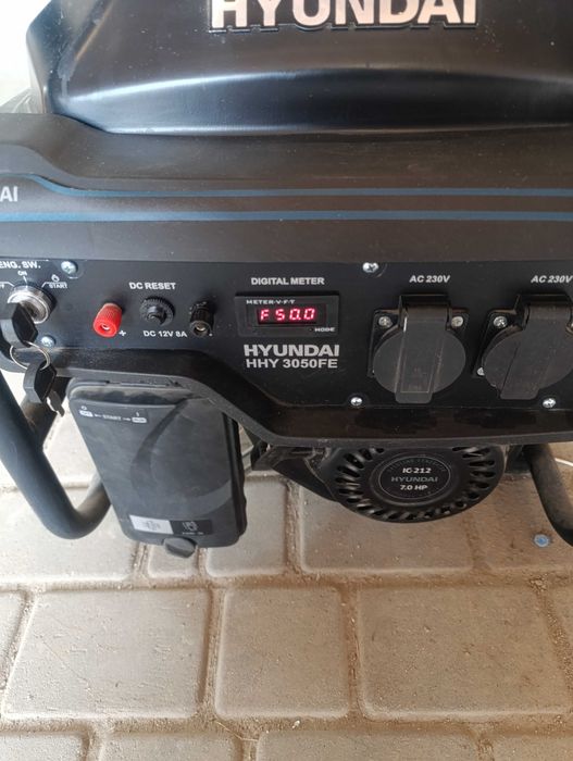 Бензиновый генератор