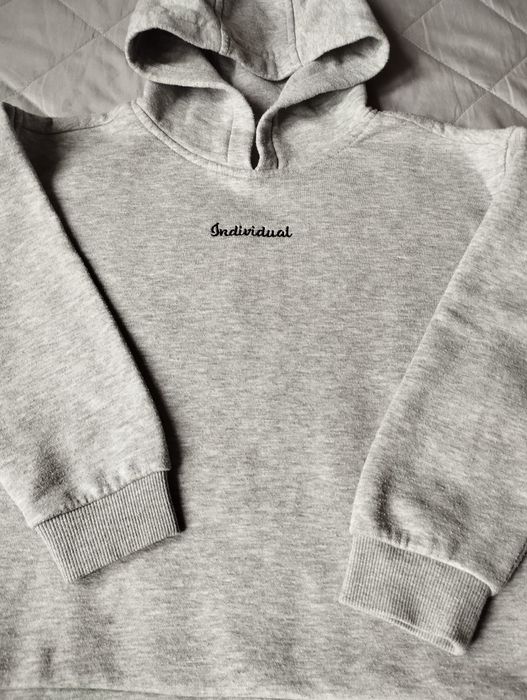 Ciepła bluza z kapturem