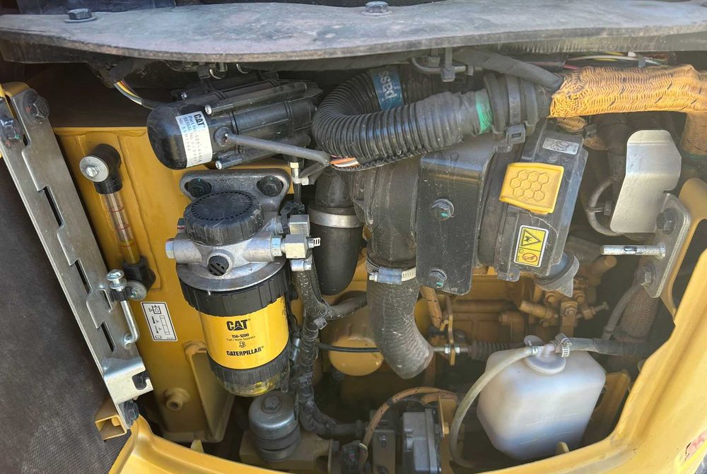 Minikoparka CAT 301.8 - 2021rok - 1117 godzin  / Cat 301.8, 302.7, 303