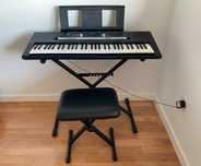 Vendo Teclado Yamaha PSR-E243