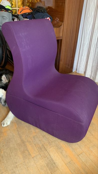 SITAG Elegancki dizajnerski fotel pufa fiolet biskupi