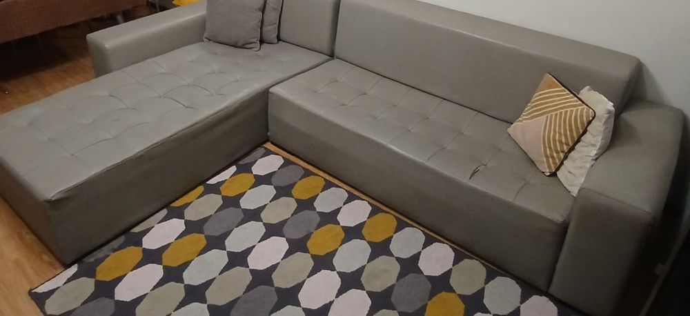 Sofá chaise longe pele de búfalo