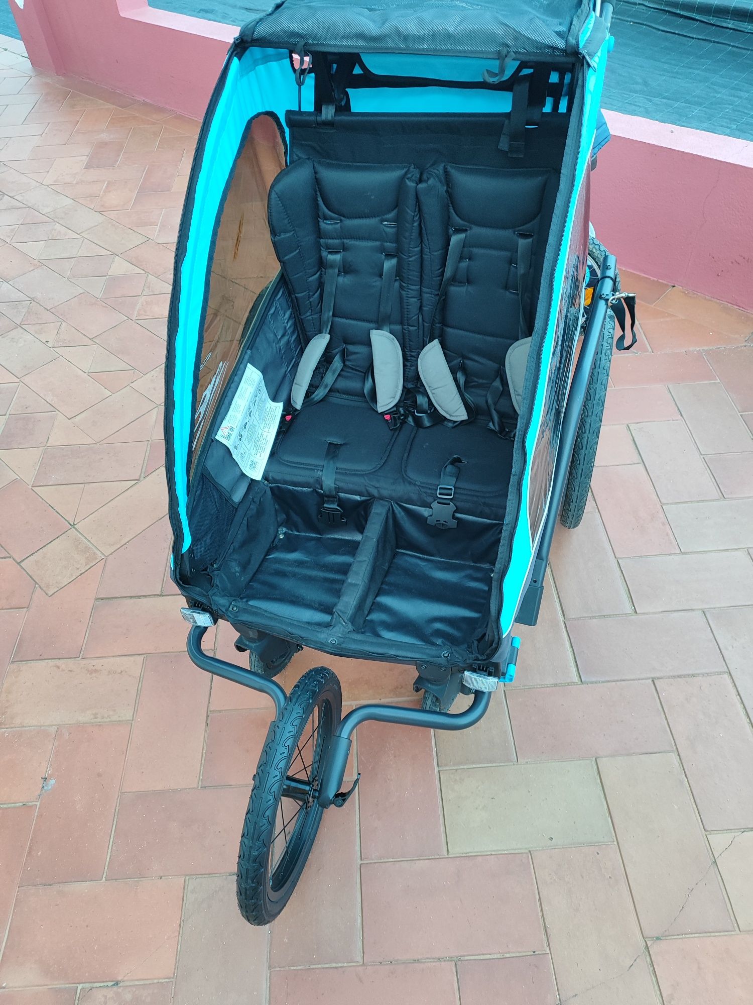 Carrinho de transporte de crianças