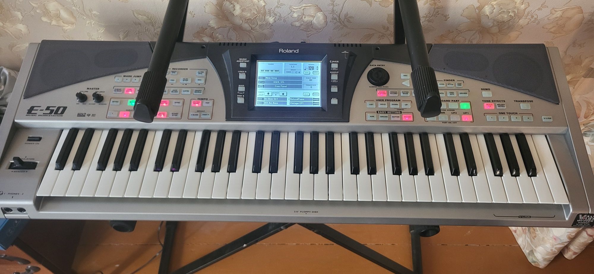 Roland e50. Продам синтезатор