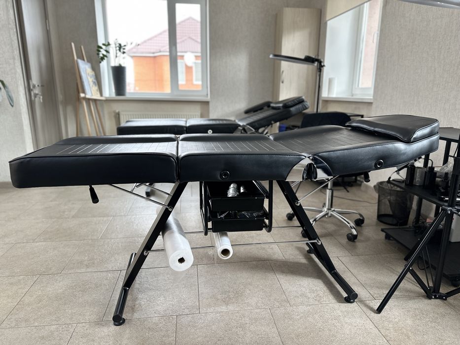 Косметологічна кушетка