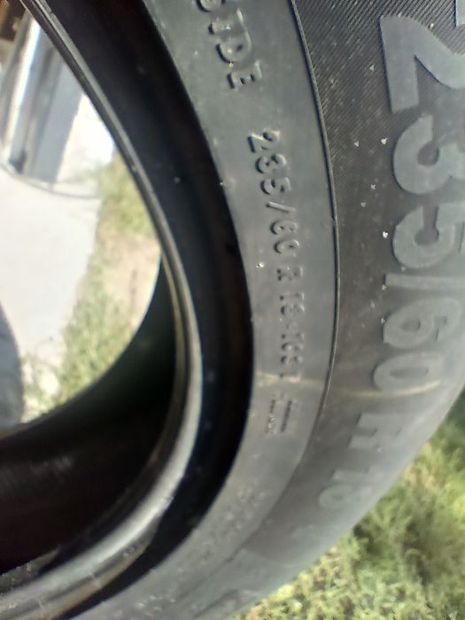 Opony Continental 235/60R18  103V