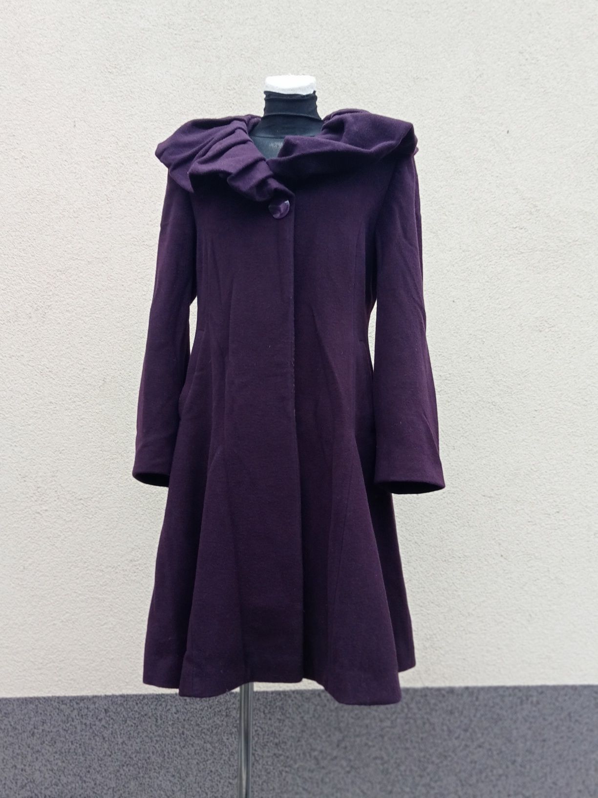 Rozkloszowany płaszcz wełniany elegancki ciepły długi Coratex M fiolet