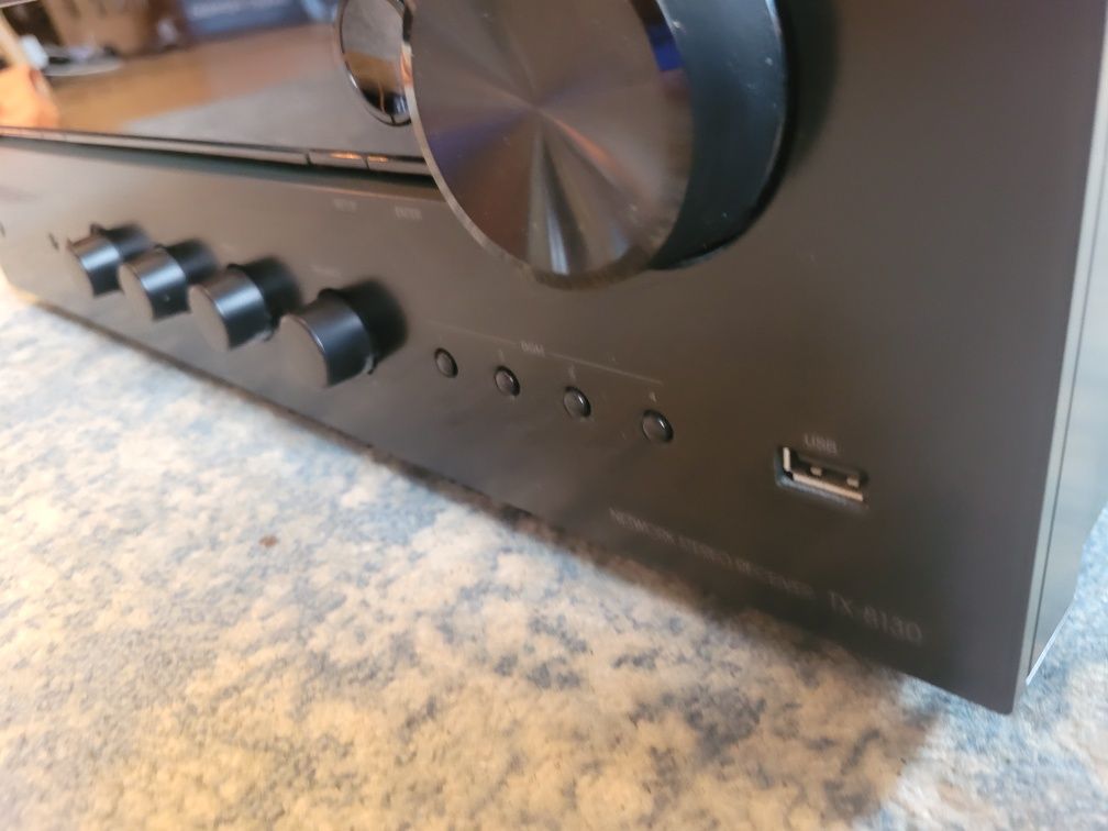 Amplituner stereo Onkyo TX-8130