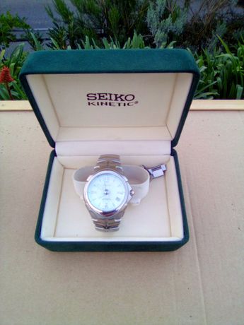 Relógio Seiko Kinetic Auto-relay