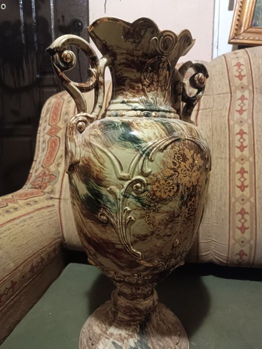 Ваза напольная, большая