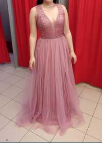 Różowa brokatowa tiulowa suknia maxi