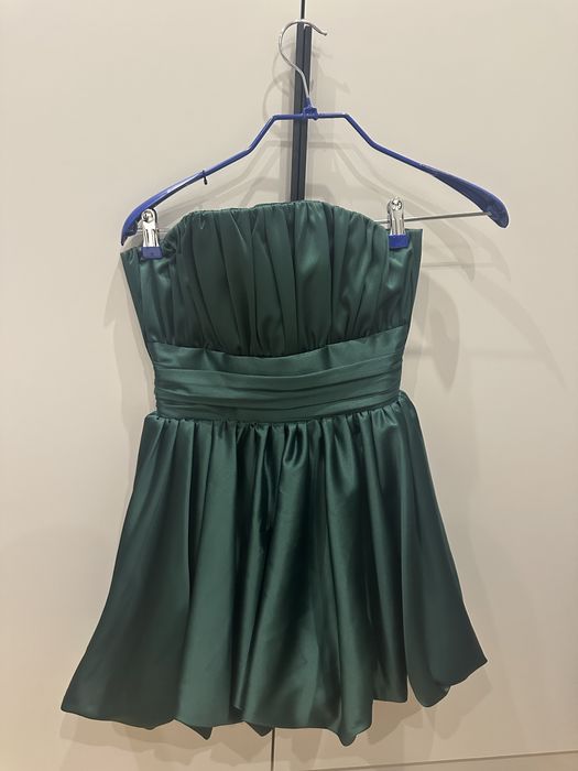 Сукня темно зеленого кольору