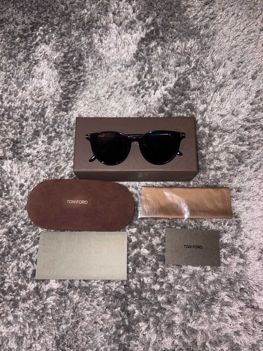 Óculos Sol Tom Ford pretos