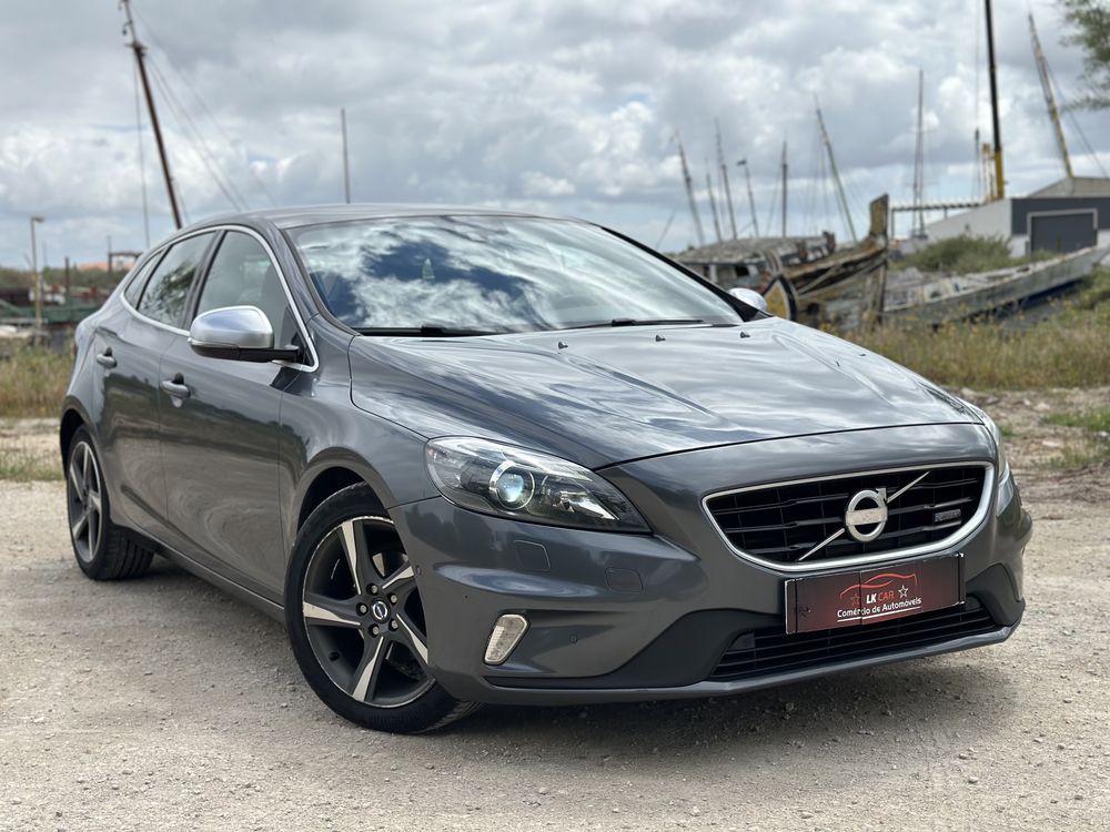 Volvo V40 1.6 D2  ‘ R-Design ‘    Full Extras