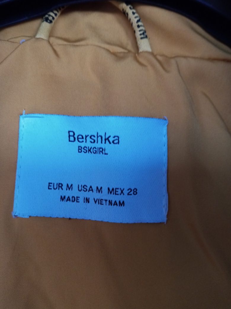Ładna ruda kurtka zimowa r.M