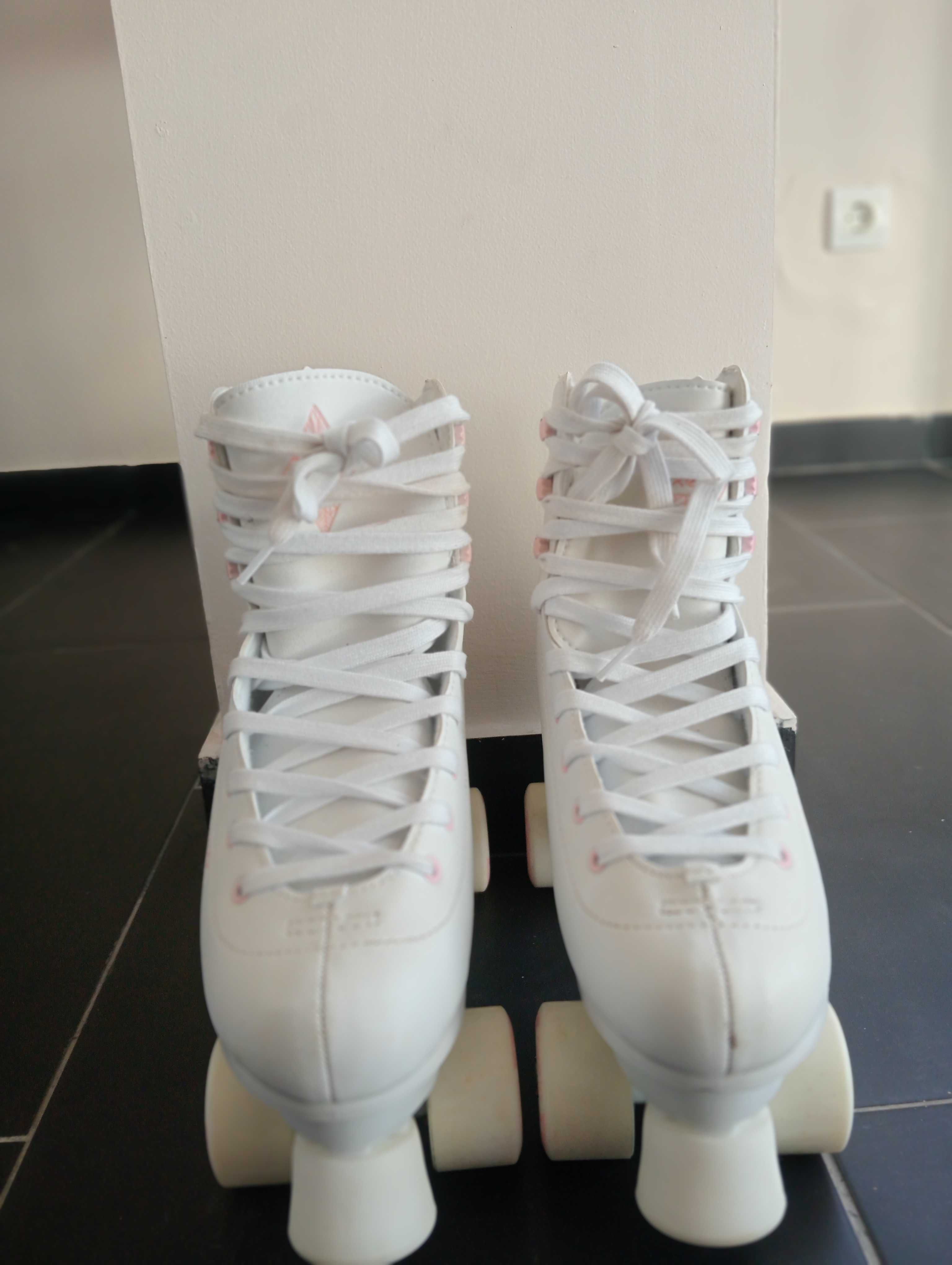 Excelentes patins como novos e kit de proteção