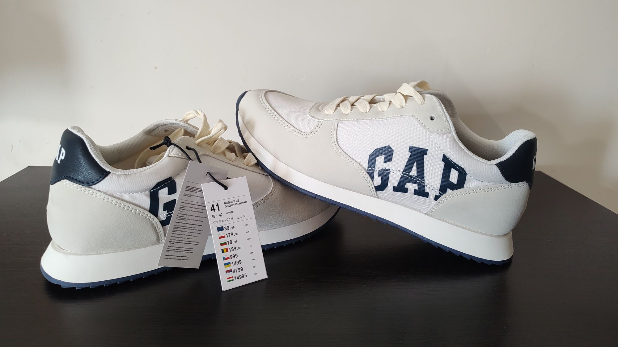 Buty GAP rozmiar 41