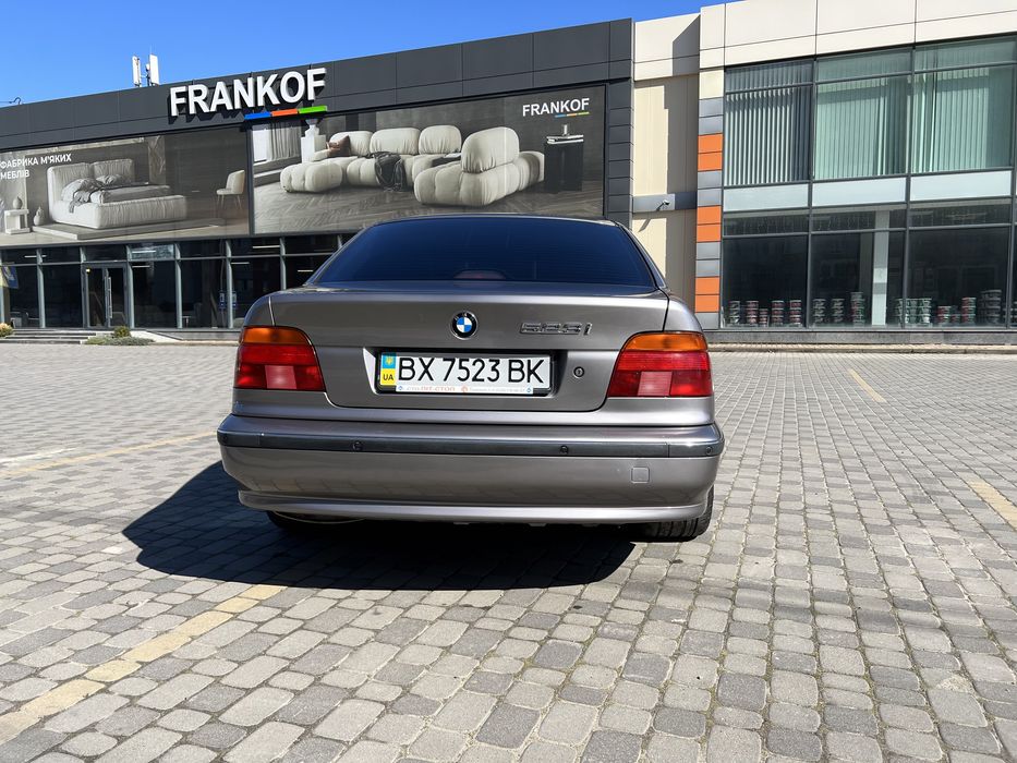 Продам BMW 523 1998