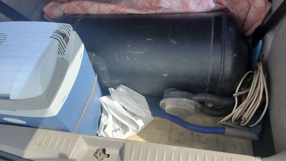 Продам авто Mitsubishi Grandis — семимісний мінівен