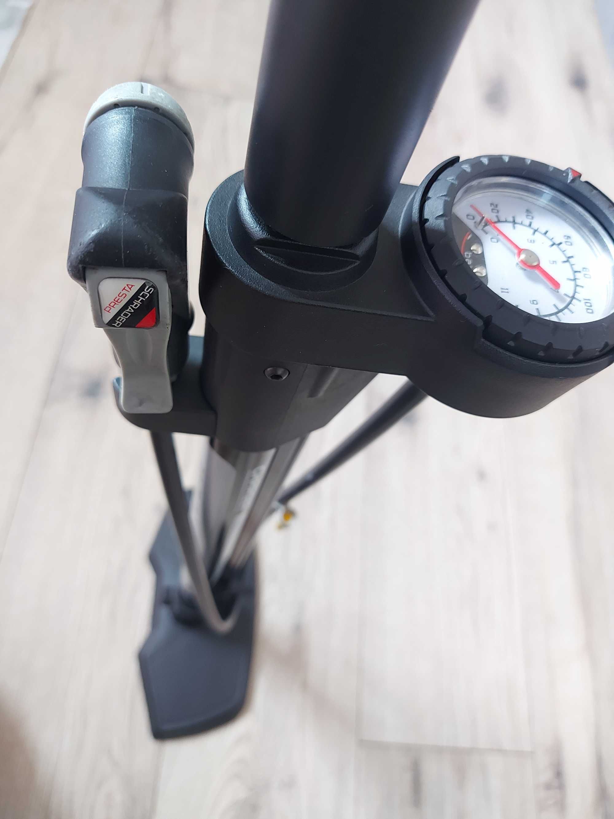 Pompka stacjonarna Bontrager Charger