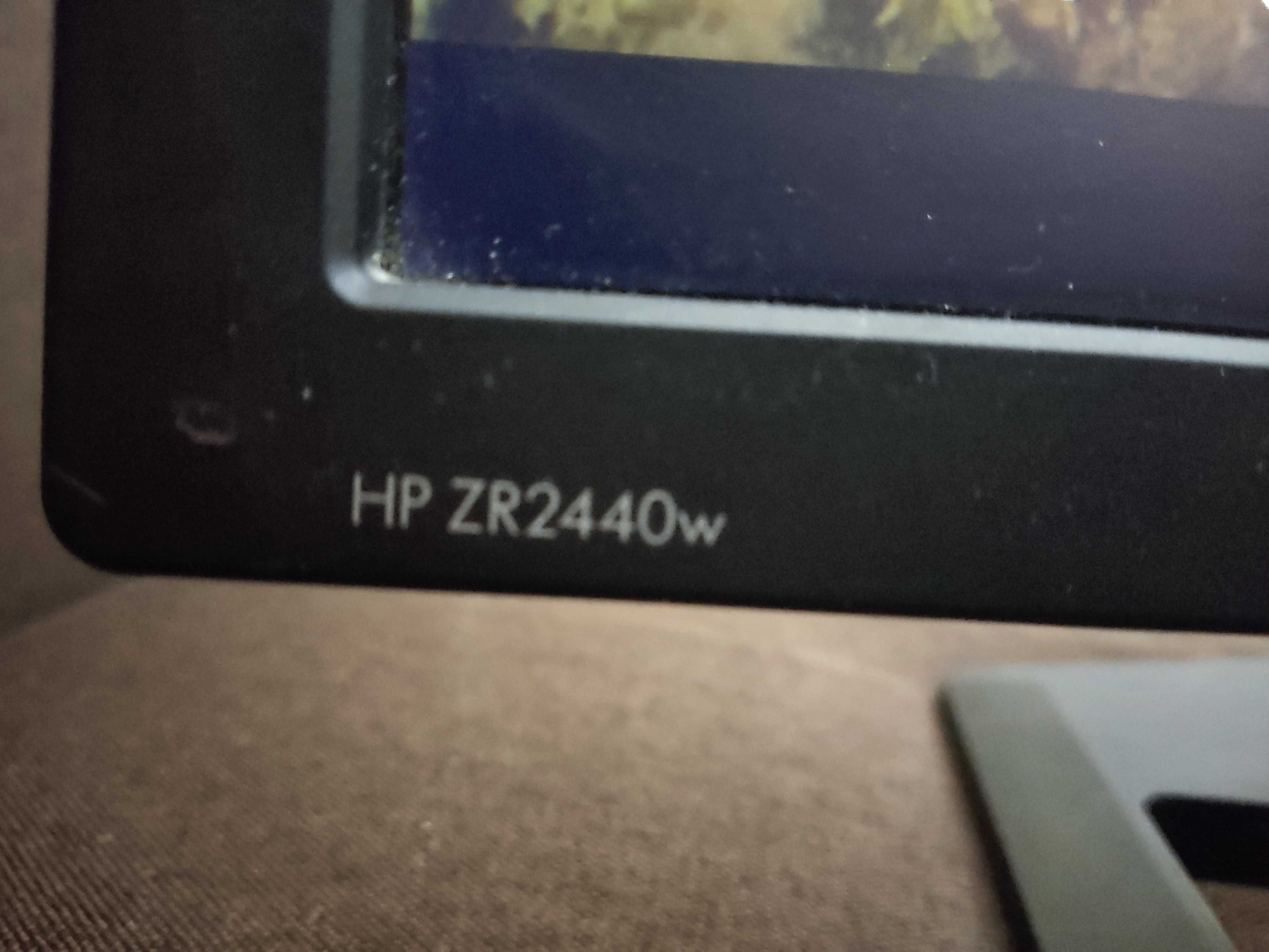 Монітор HP ZR2440W 24" / FHD / LED IPS /16:10