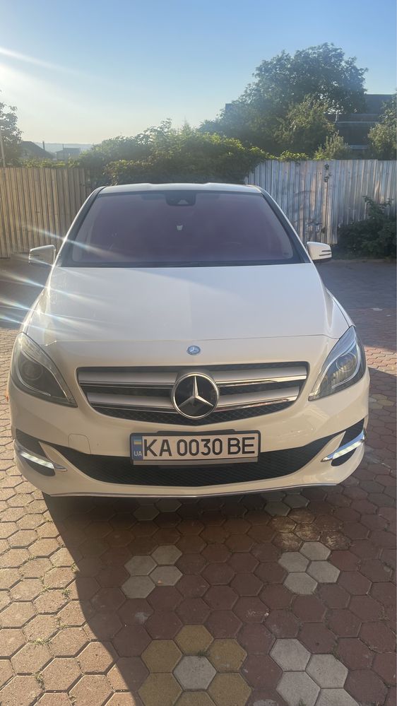 Mercedes B250e електро Range Plus