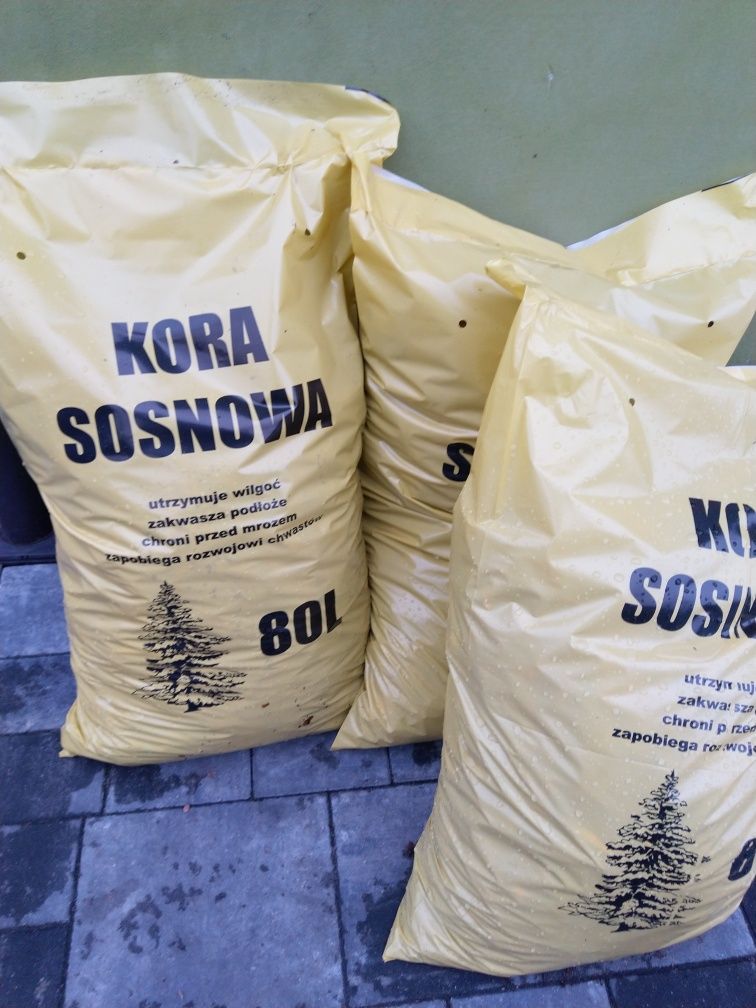 Kora sosnowa ogrodowa w workach 80L