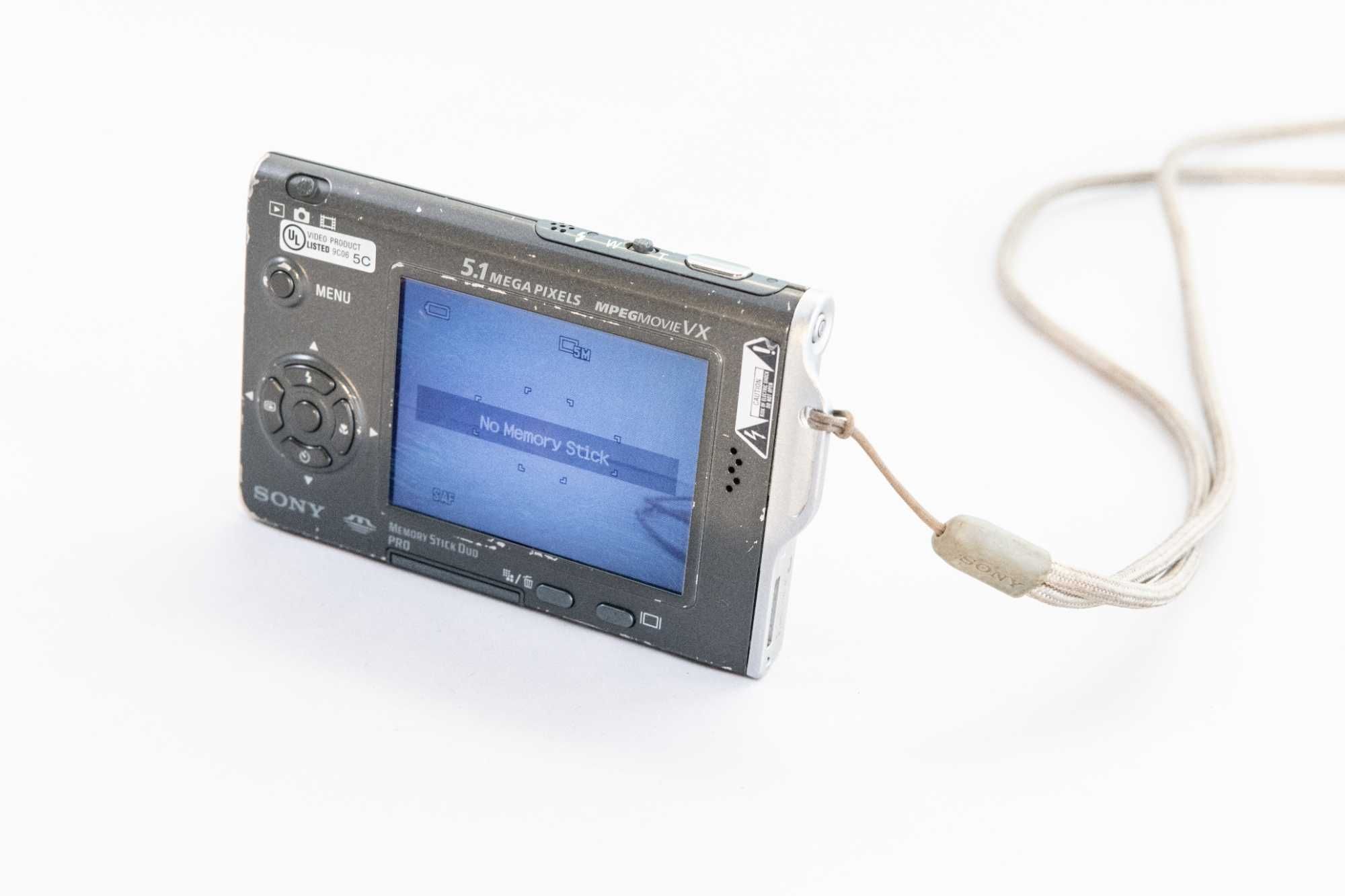 Aparat cyfrowy Sony Cyber-Shot DSC-T7 | komplet