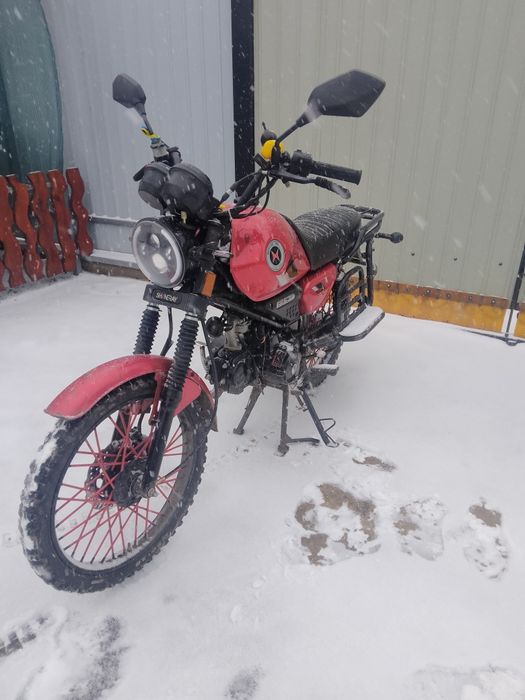Продам мотоцыкл, шанерай кольт 125, в хорошем состоянии.