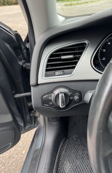 Продам Ауді А4 Б8 quattro 2012 року