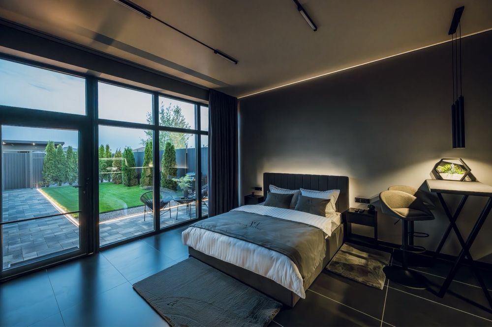 Подобова оренда будинку, басейн, чан, джакузі.