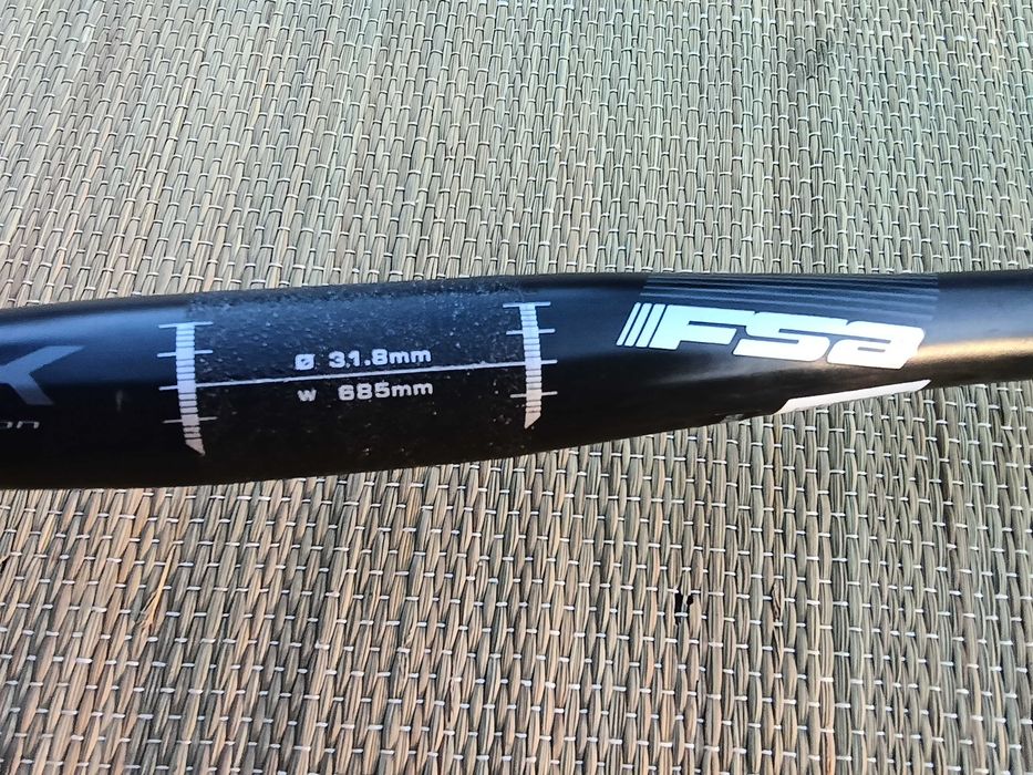Kierownica Carbon Karbon FSA SL-K Ud Carbon 685mm
