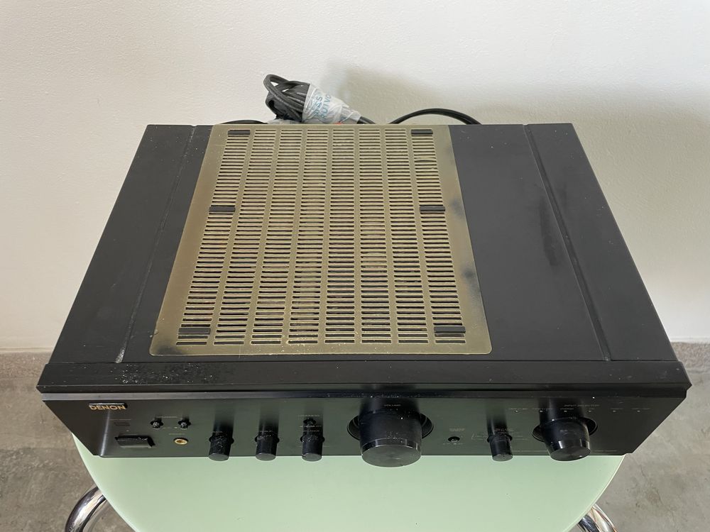 Amplificador denon PMA 1055R