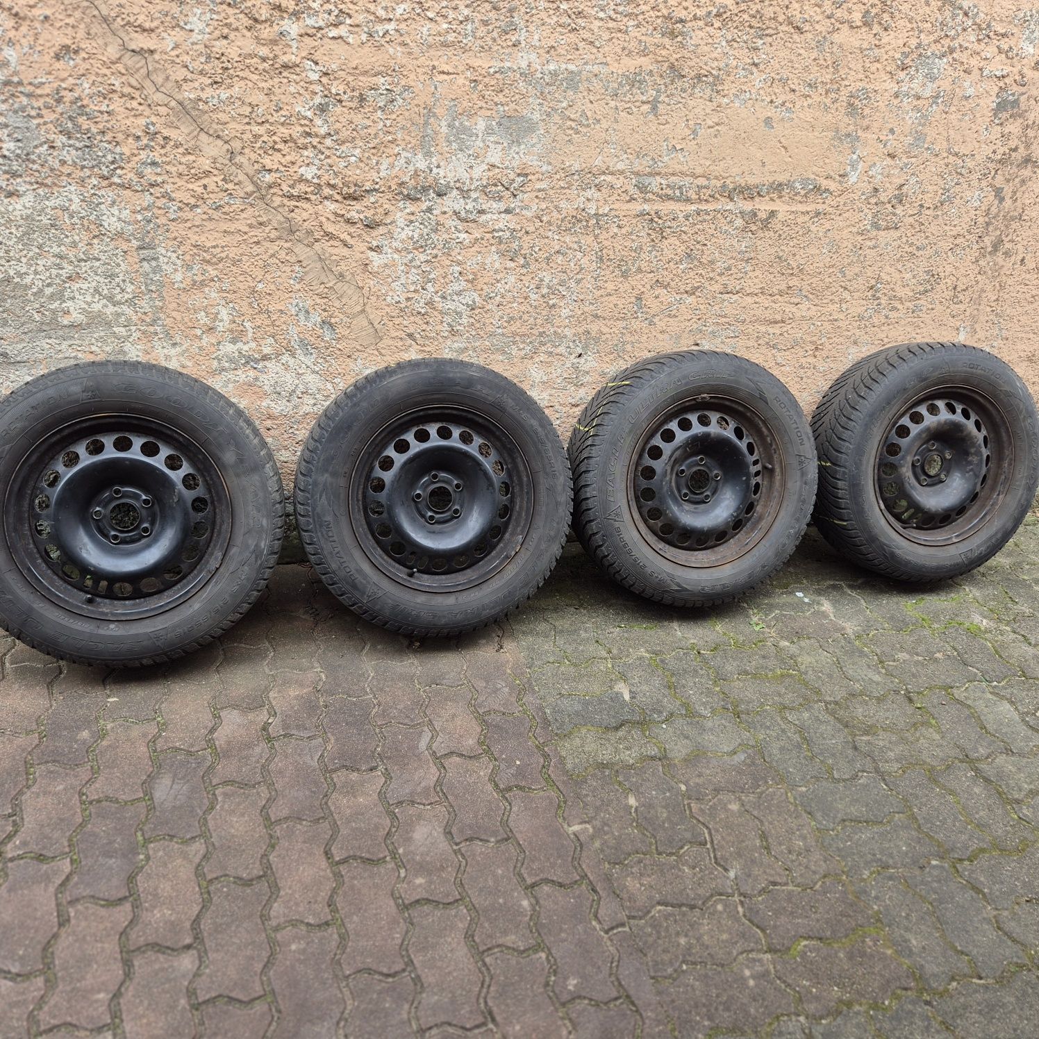 Felgi stalowe z oponami, Koła zimowe 215/65 R16
