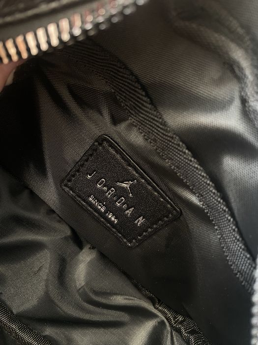 Сумка Nike Jordan Monogram, месенджер найк джордан монограм, jordan
