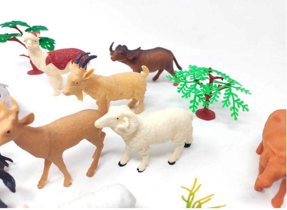 Zwierzęta domowe Gospodarskie Duży Zestaw Farma Figurki 17 sztuk