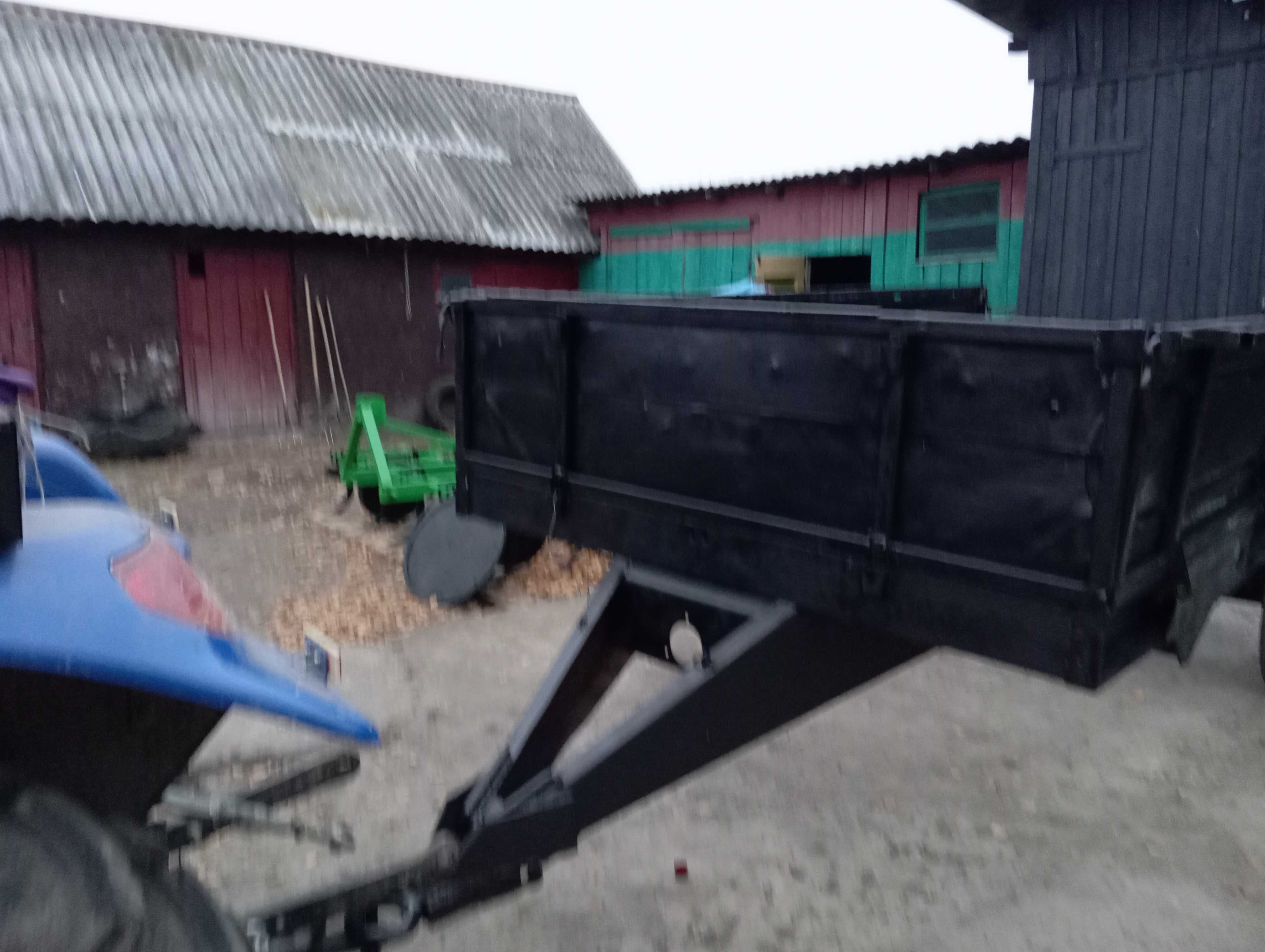 Причіп до трактора