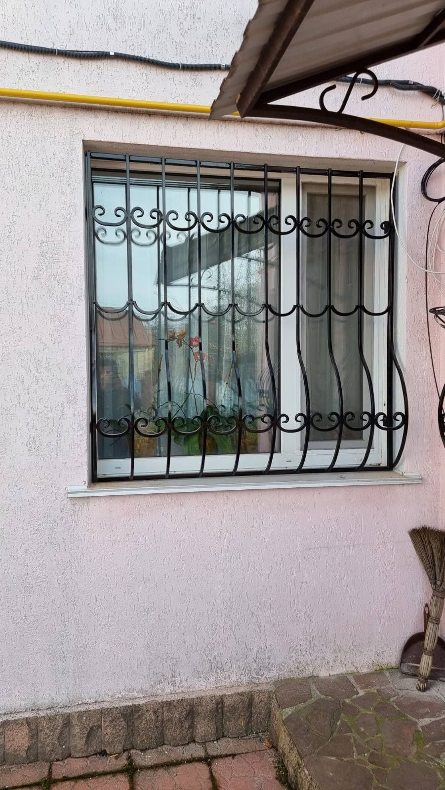 Решетки на вікна решітки на двері антивандали на генератор
