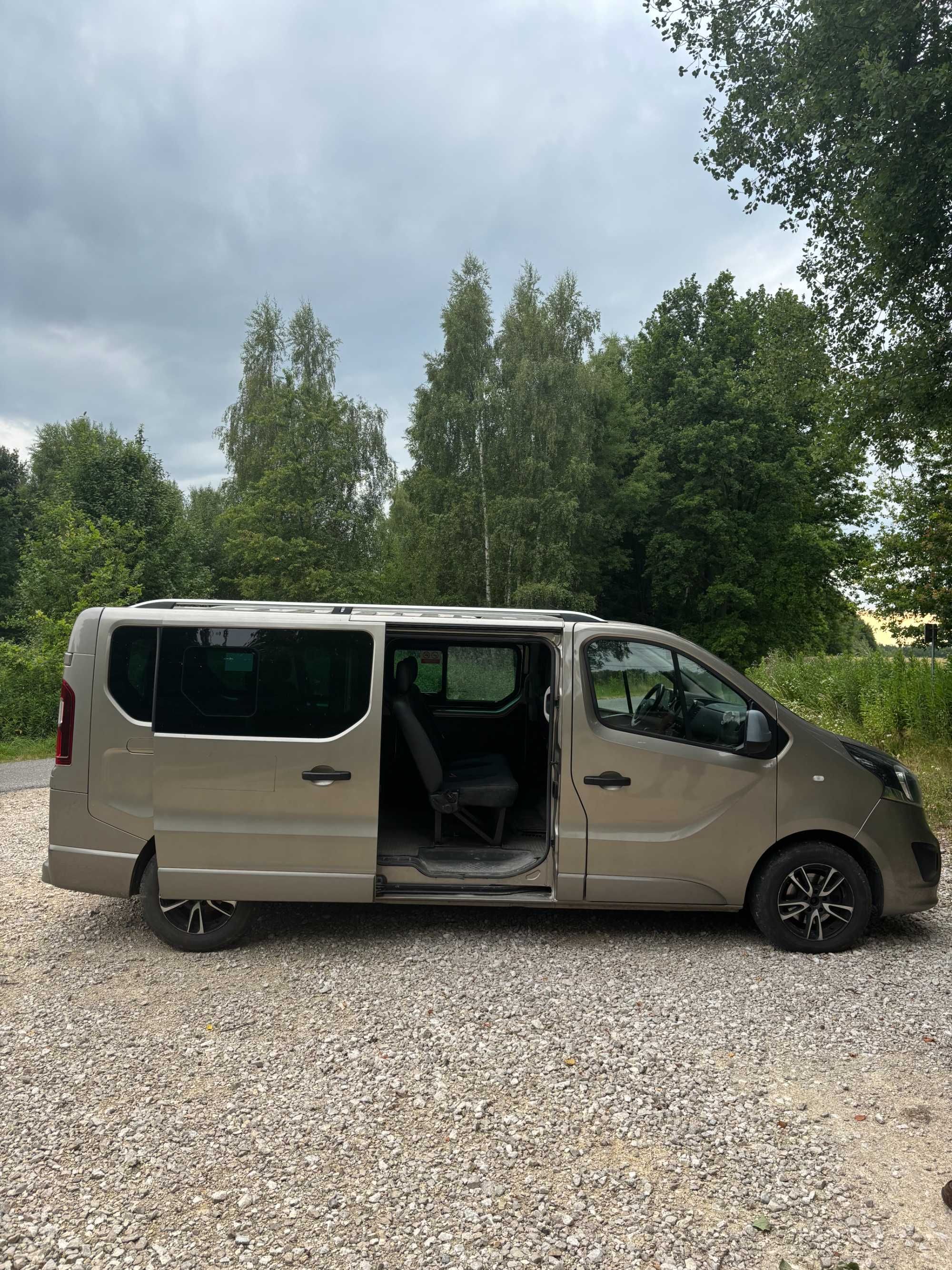 opel vivaro osobowy 2019 1.6 uszkodzone turbo