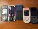 Coleção de telefones antigos Nokia e Samsung
