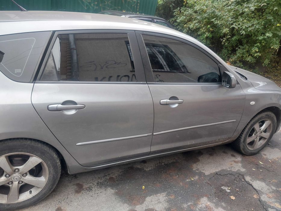 Мазда 3 2005 1.6