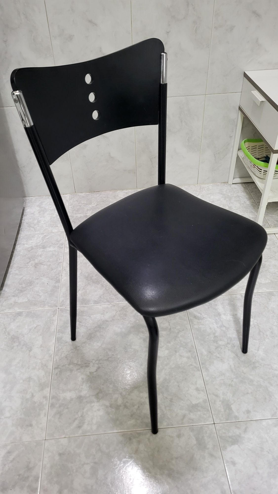 Conjunto mesa de cozinha com 4 cadeiras
