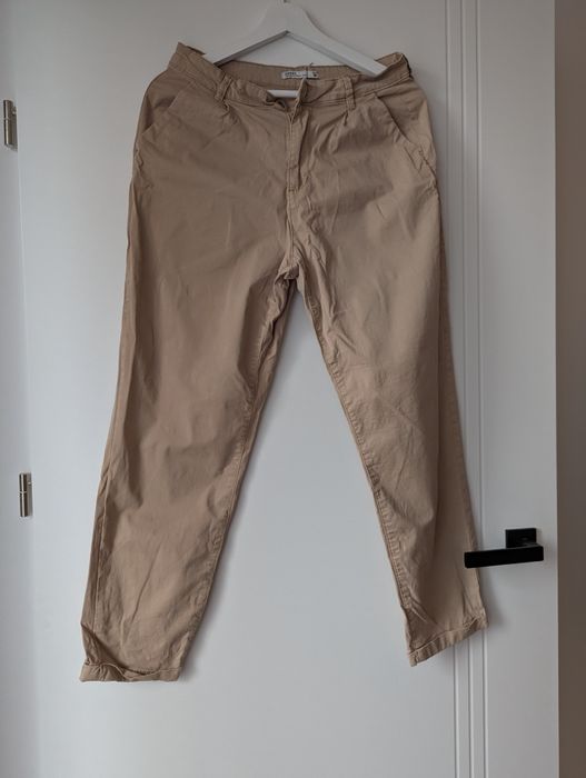 Beżowe spodnie House