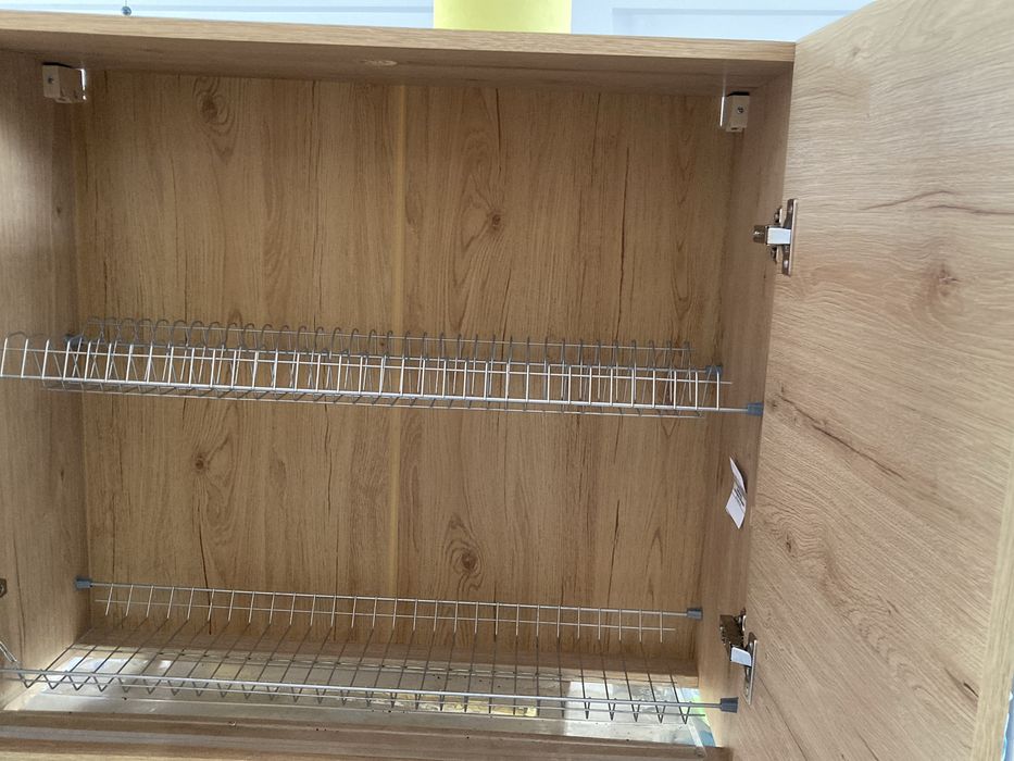 Sprzedam szafkę z ociekaczem na talerze