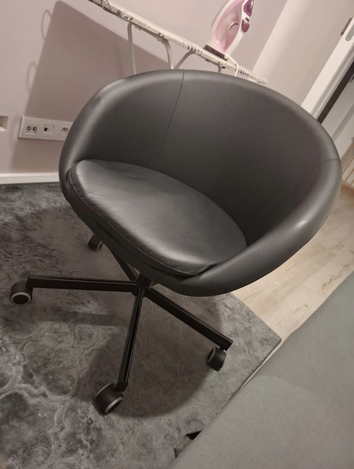 IKEA SKRUVSTA Krzesło obrotowe